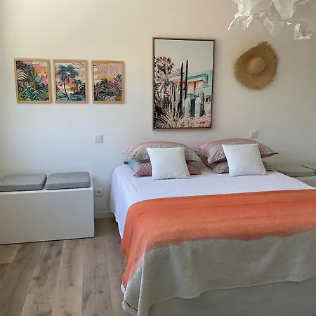 Apartament Eleasonya With Suberb Seaview *
