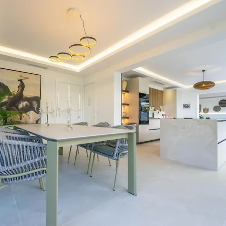 Eleasonya With Suberb Seaview Apartament Skopelos